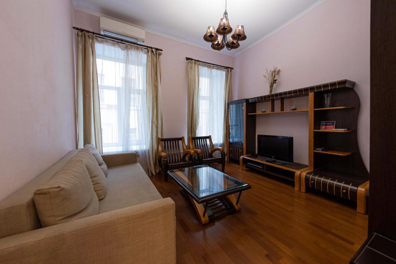 Apartment U Ermitazha Saint Petersburg Luaran gambar